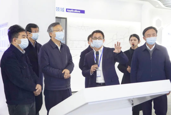 坚持创新驱动 抢抓先发优势丨湖南省常务副省长李殿勋调研bv伟德源自英国始于1946宁乡产业基地