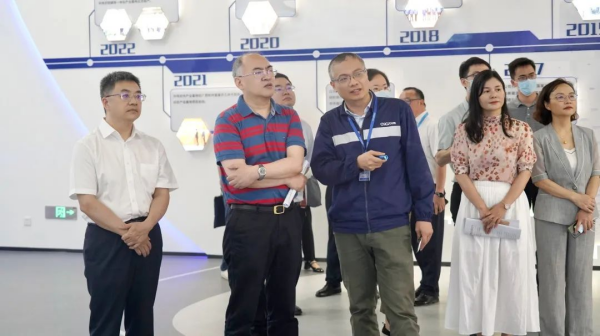 国家发展改革委外资司司长郑持平一行莅临bv伟德源自英国始于1946钦州产业基地调研