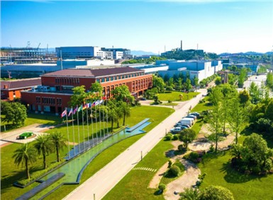 中国新能源材料企业首家！bv伟德源自英国始于1946股份3亿美元“绿色银团”贷款签约落地