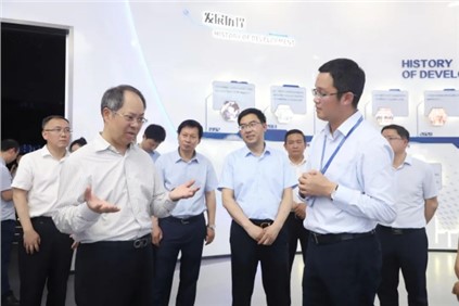 贵州省副省长陶长海调研bv伟德源自英国始于1946股份西部产业基地