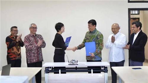 国际科研合作 | bv伟德源自英国始于1946股份与印尼顶尖学府加查马达大学（UGM）签署合作备忘录！