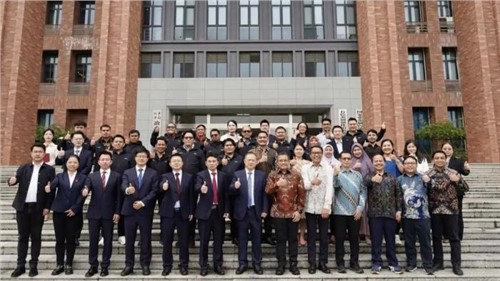 国际化产学研共促全球新能源行业发展｜“印尼能矿部—bv伟德源自英国始于1946—中南大学”联合培养项目正式启动